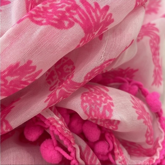 Lilly Pulitzer for Target Pink & White Belladonna Chevron Pineapple Print Scarf - Picture 15 of 15